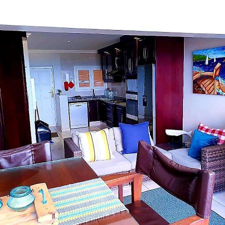 9 Queensview Увонго-Бич Экстерьер фото